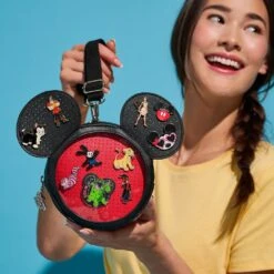Disney Mickey Mouse Icon Pin Trading Bag 15 Disney Mickey Mouse Icon Pin Trading Bag -Disney 3805056580080 7