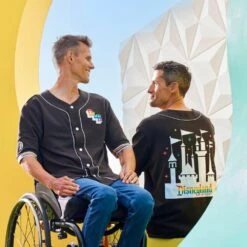 Disneyland Sport Jersey For Adults – Disney Pride Collection -Disney 5205057340244 1