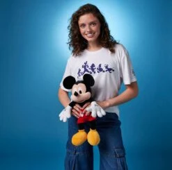 Mickey Mouse And Friends Disney Store Logo T-Shirt For Adults -Disney 7807107060262 1